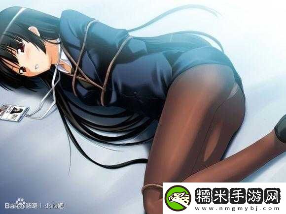 女仆扒開跪著任由客人盡情玩弄的禁忌場景